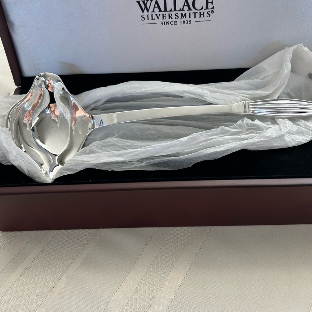 WALLACE SILVERSMITHS SILVER PUNCHBOWL LADLE - NWOT - Picture 3 of 8